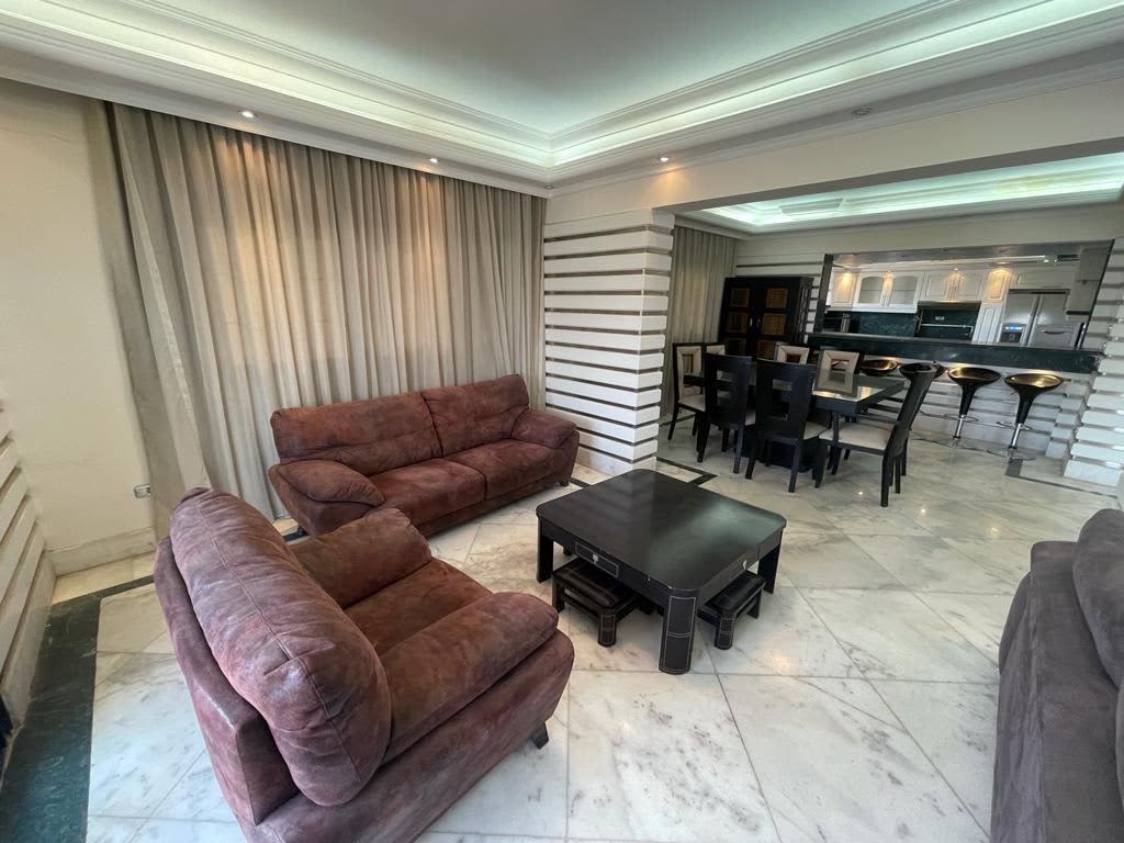 Bright & Airy Apartment with Balcony in Maadi Sarayat