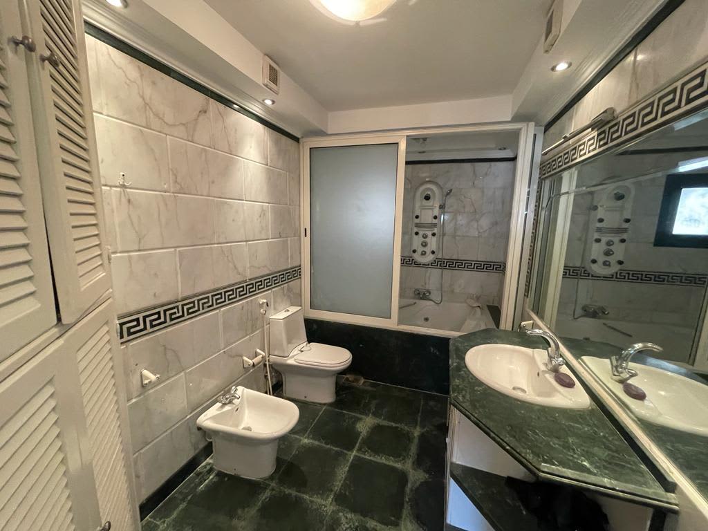 Bright & Airy Apartment with Balcony in Maadi Sarayat
