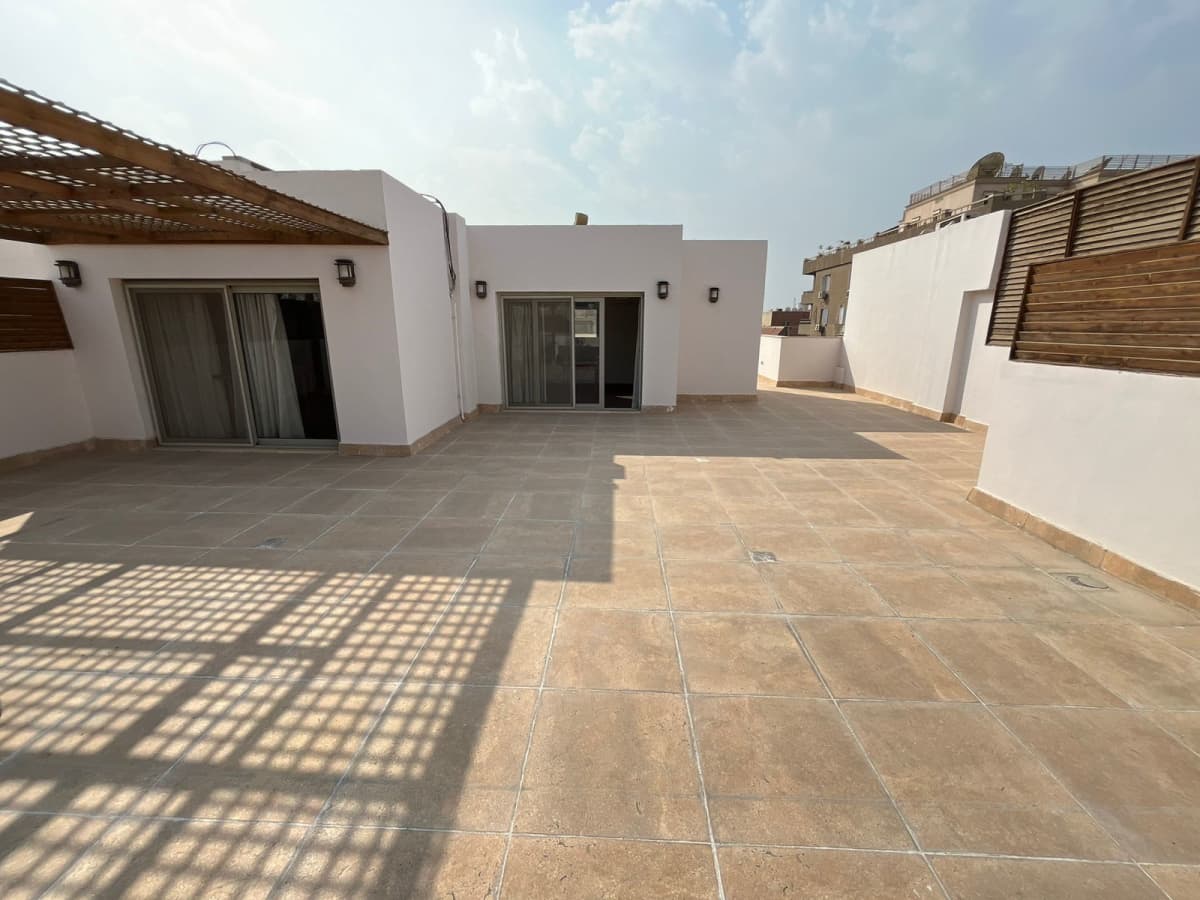 Luxury Duplex Roof for Rent in Maadi 