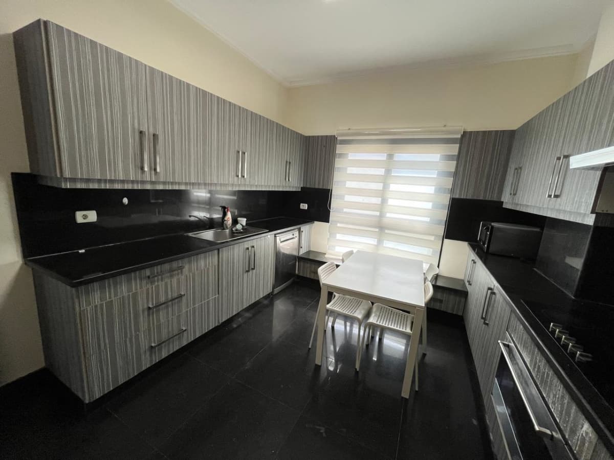 Modern 4 Bedroom Apartment in Maadi