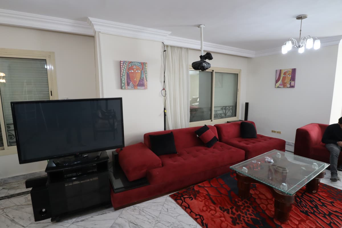 Bright || 3-Bedroom Apartment with Balcony & Pool in Maadi