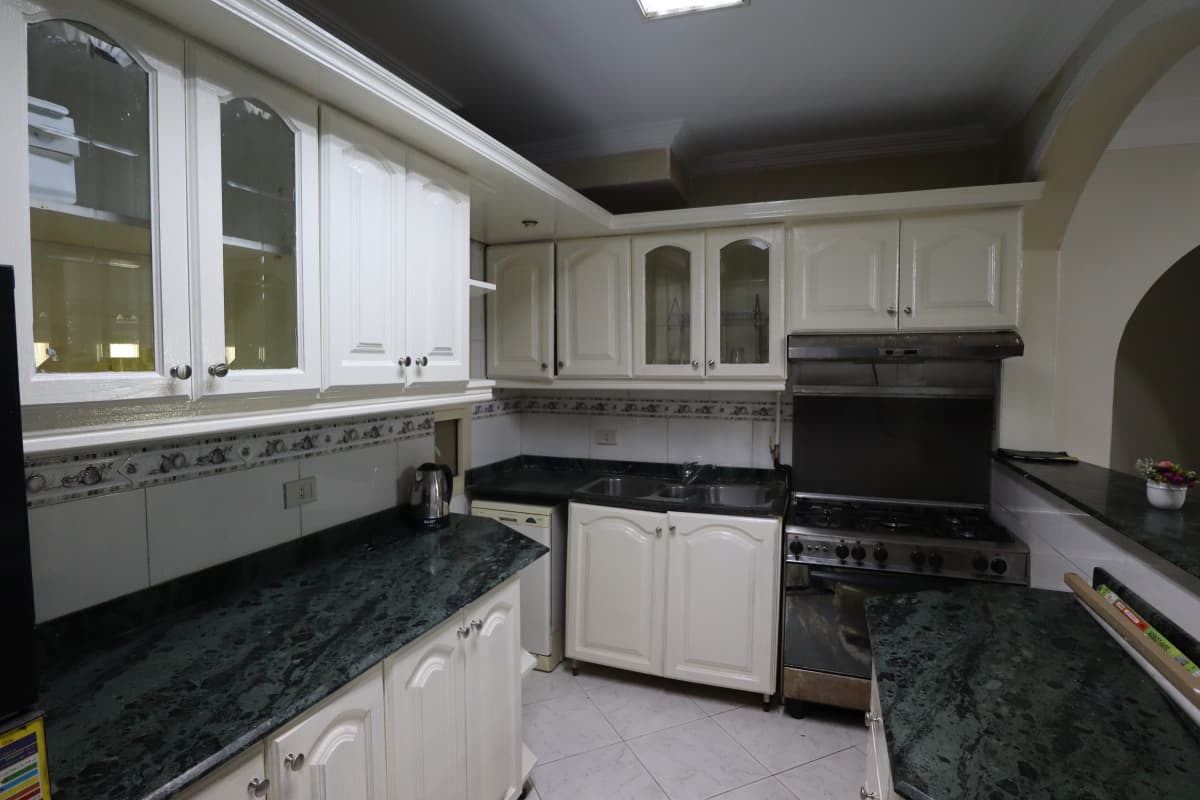Bright || 3-Bedroom Apartment with Balcony & Pool in Maadi
