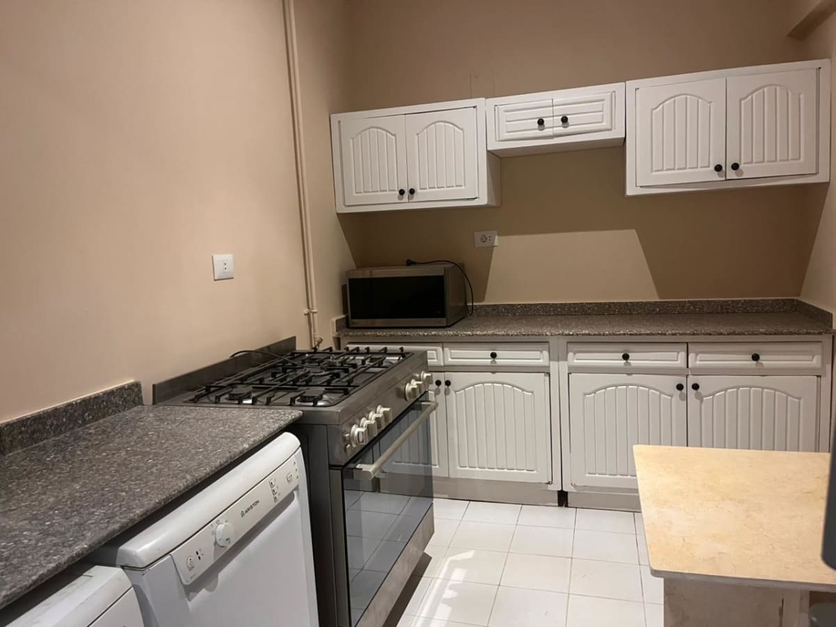 Elegant 2-Bedroom Home In Maadi Degla, In Cairo.