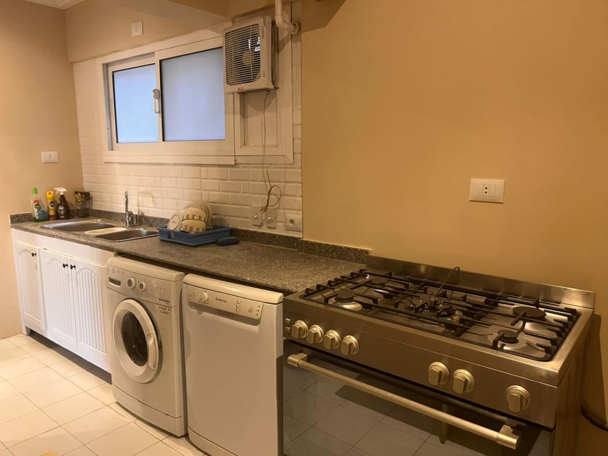 Elegant 2-Bedroom Home In Maadi Degla, In Cairo.