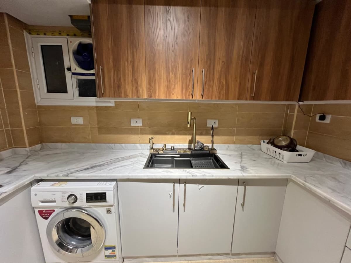 Airy Apartment with Natural Light in Maadi Sarayat