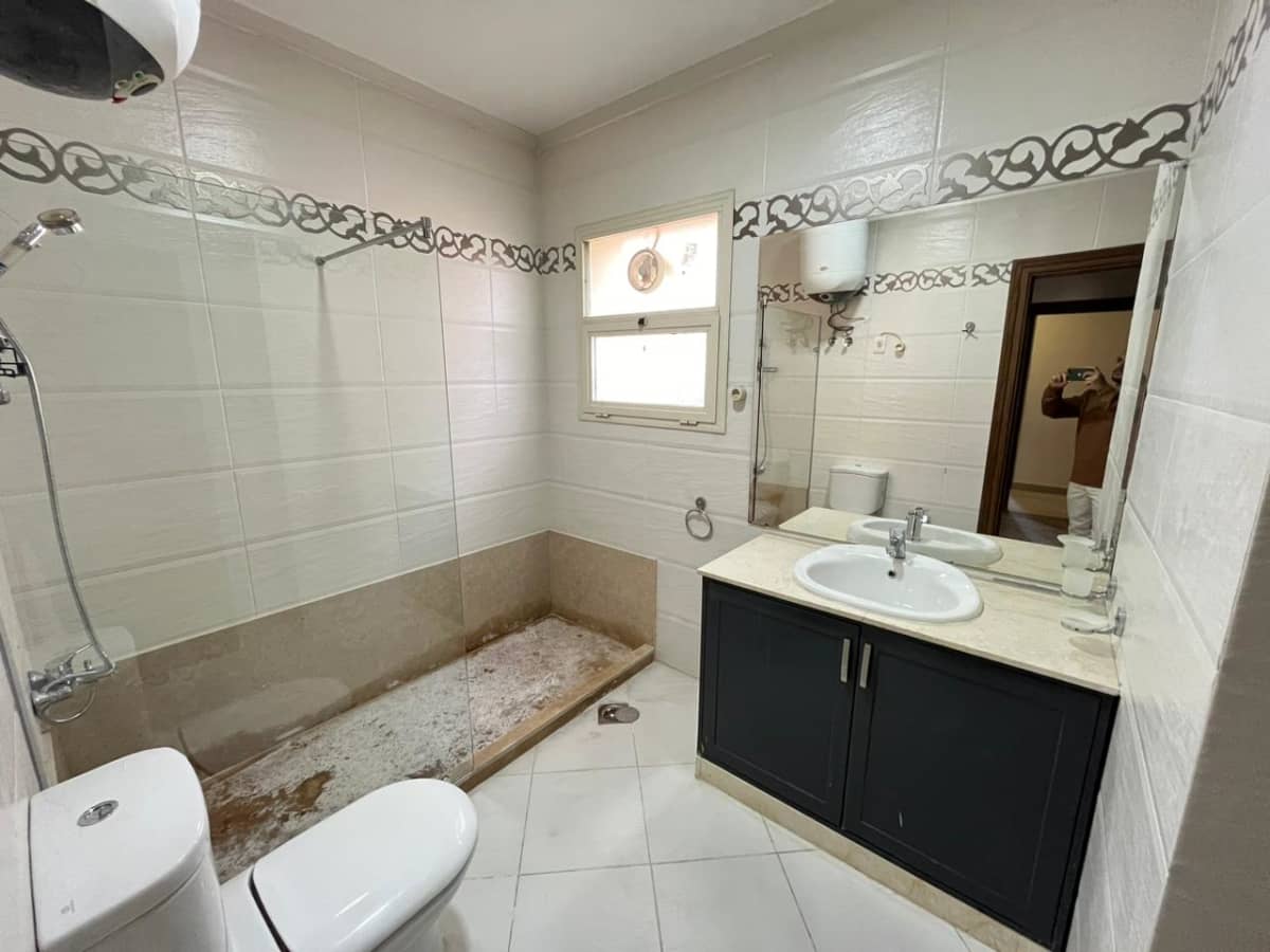 Spacious Apartment with Shared Pool In Maadi Sarayat