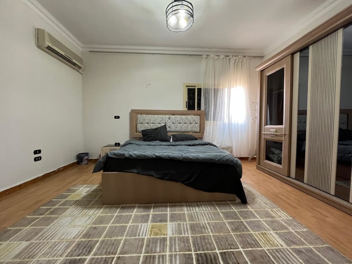 Charming Apartment with Large Reception in Maadi 