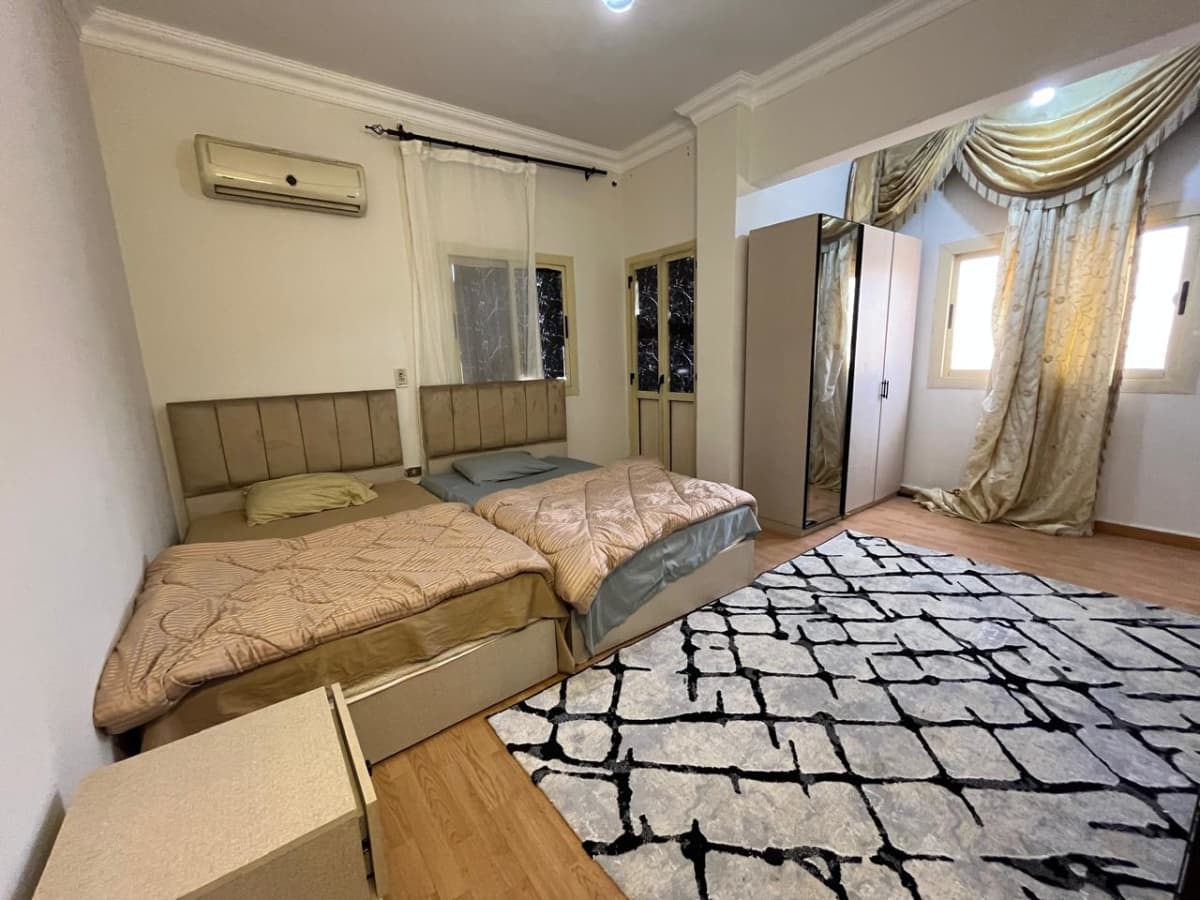 Charming Apartment with Large Reception in Maadi 