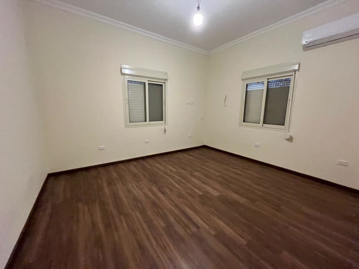 Semi-furnished flat located on the Nile in Zamalek.