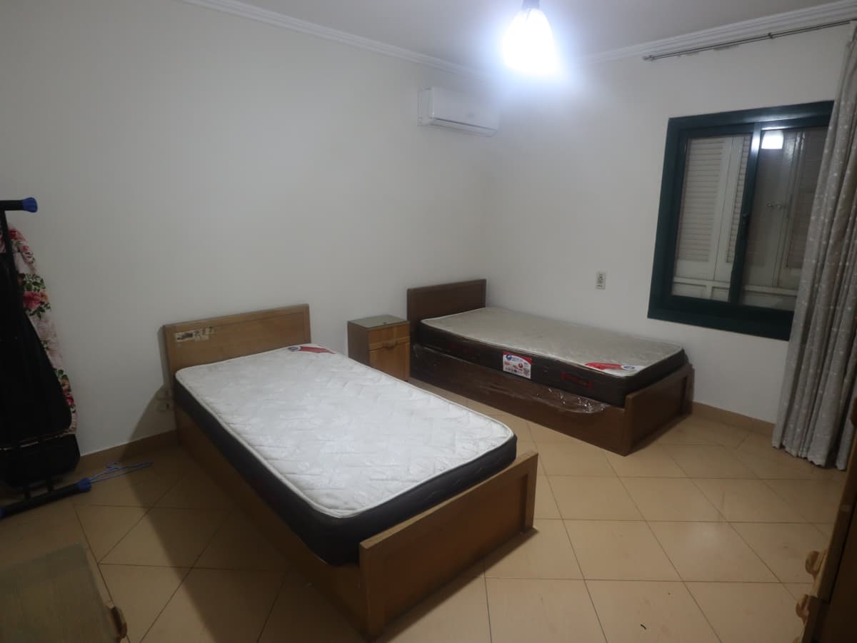 Comfortable Apartment with Balcony in Prime Location In Maadi 