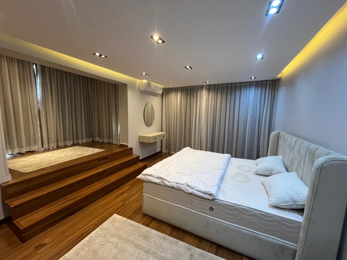 Ready-to-Move Furnished Apartment In Heart Of Zamalek, In Cairo.