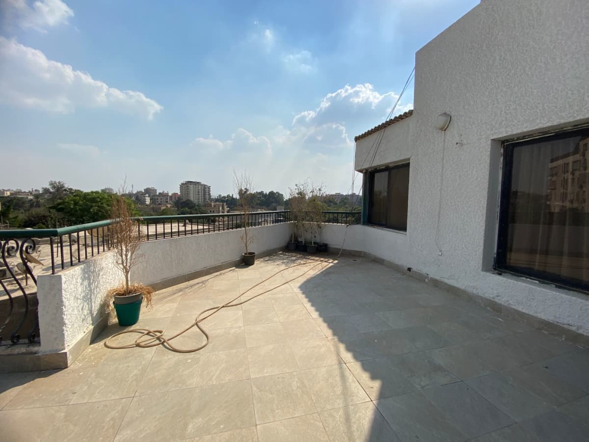 Duplex Roof With 350m² In Maadi Sarayat.