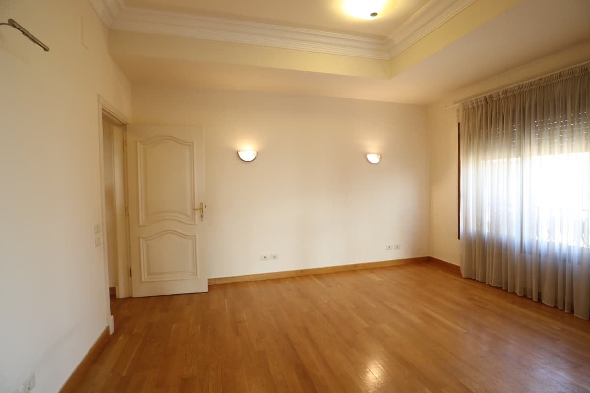 Elegant Penthouse with Terrace & Pool Maadi