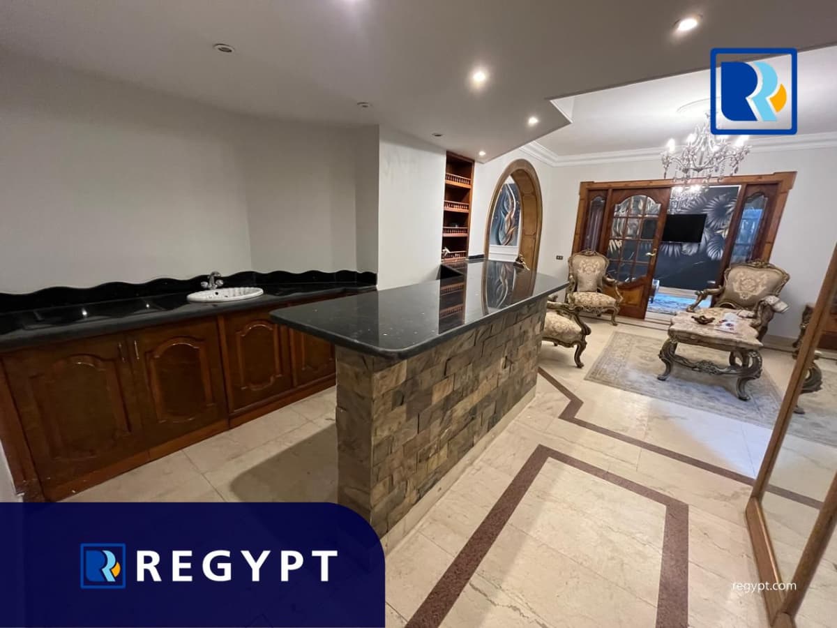 Stylish 3BR Apartment with Balcony In Zamalek