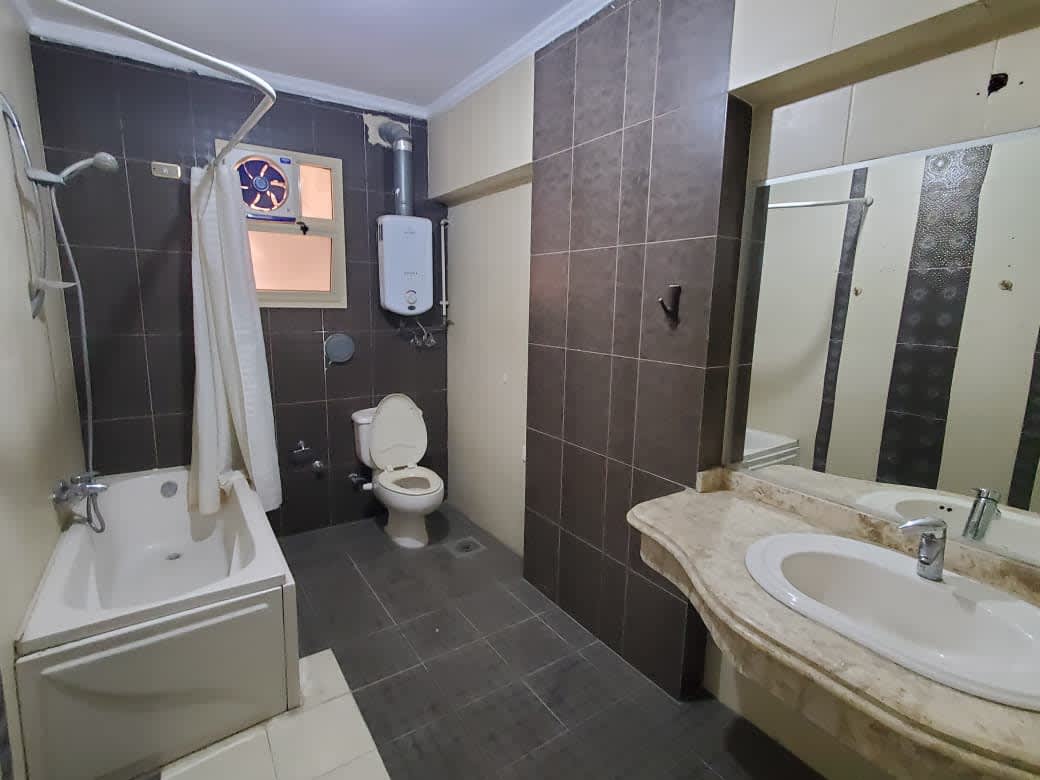 Bright Semi-Furnished 3BR Apartment in Degla Maadi