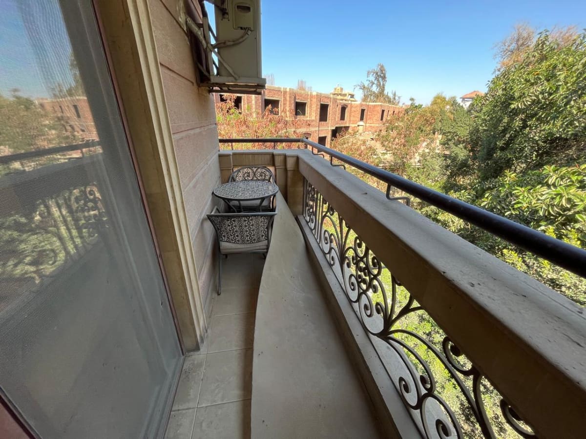 Well-Designed Apartment | Balcony & Natural Views In Maadi