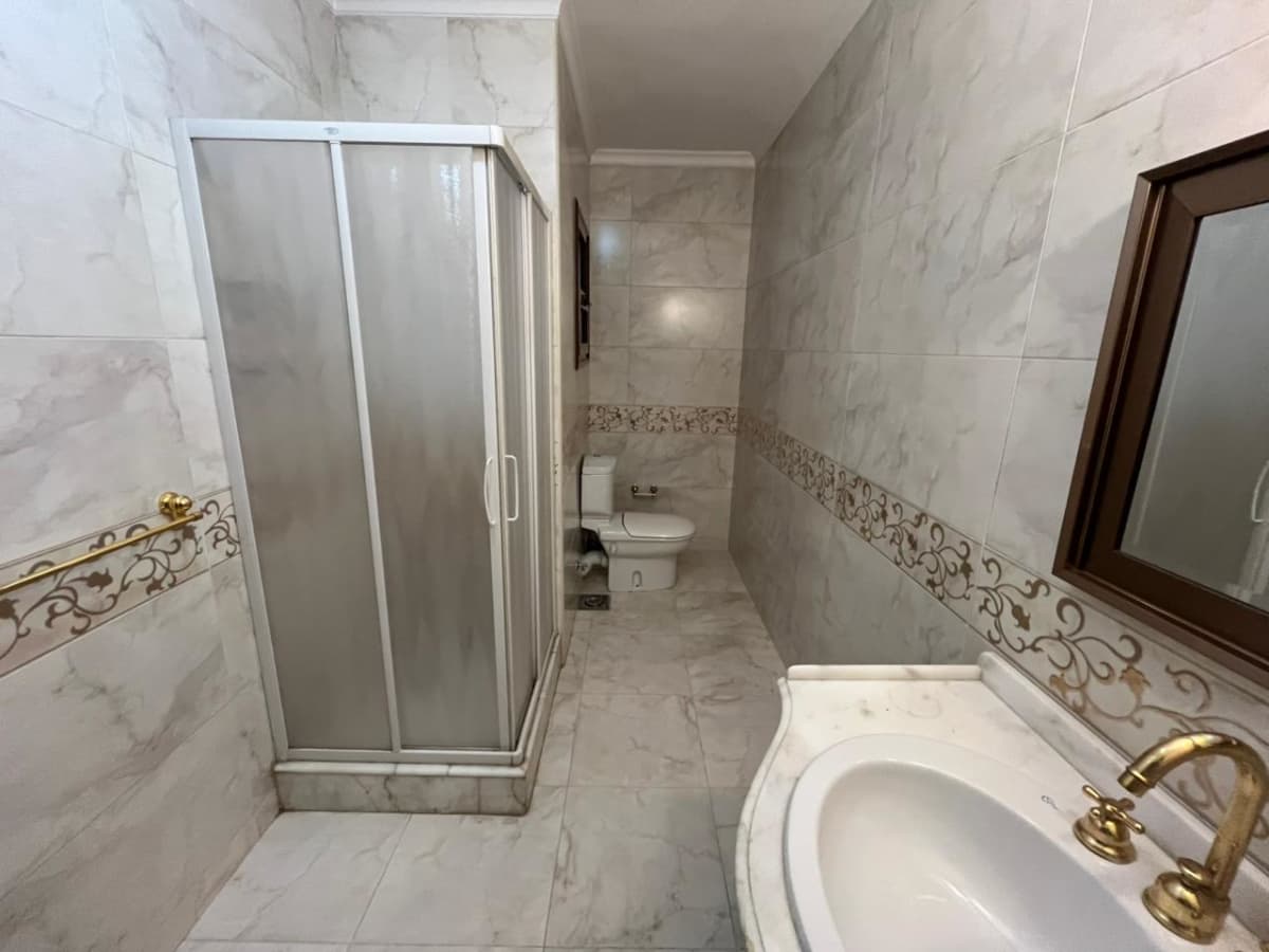 Stylish 3BR Apartment with Balcony & Shared Pool