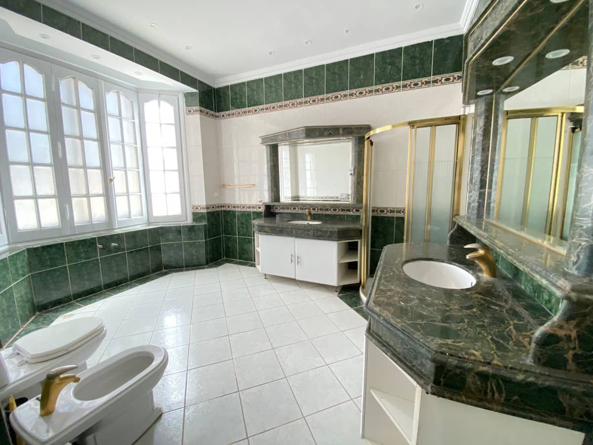 Luxury Villa For Rent In A prime Location In Maadi Degla.