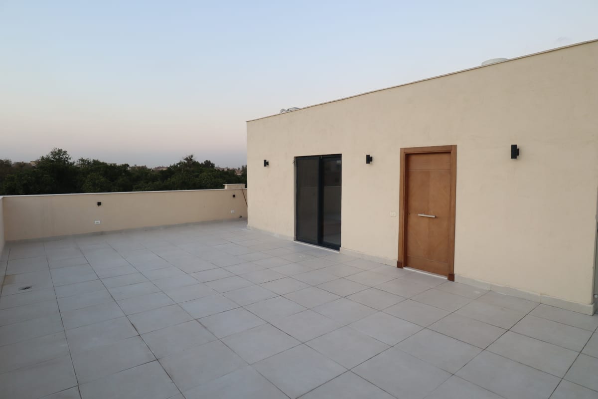 Modern Penthouse Studio in Maadi in a Prime Location