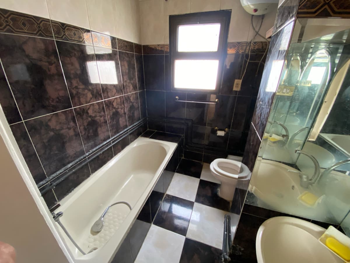 Sunny Penthouse in Maadi with Wide Private Terrace