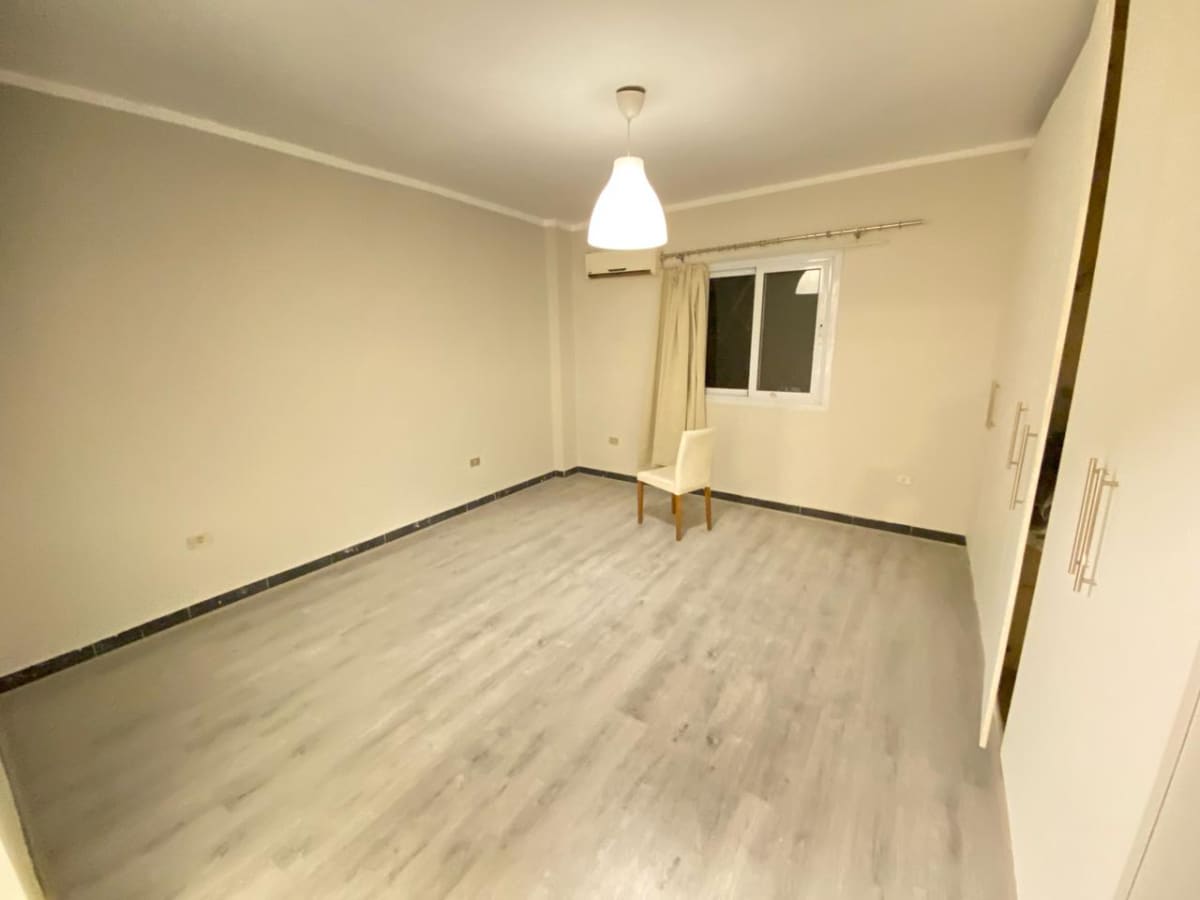 Bright Apartment In Premium Location In Maadi Sarayat.