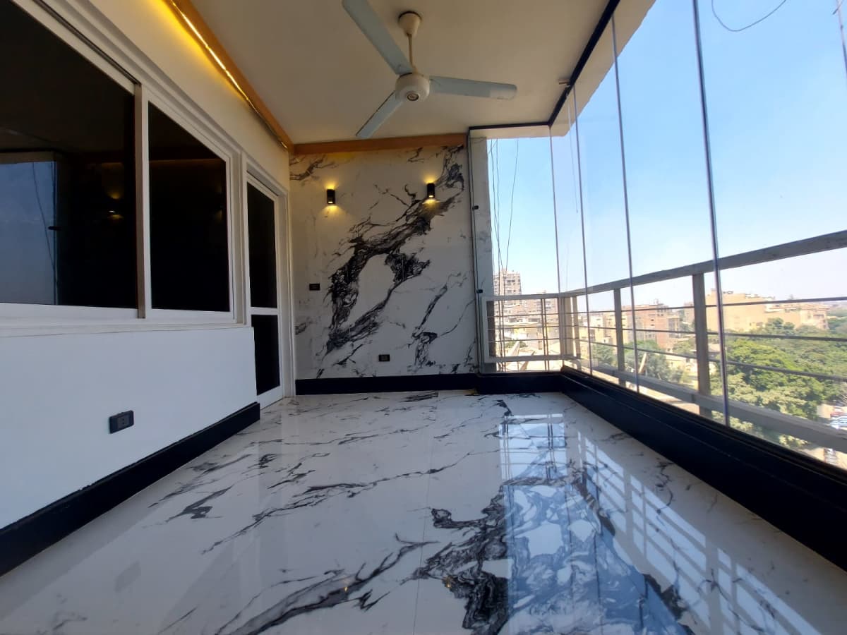 Apartment With Hight Space For Rent In Zamalek.