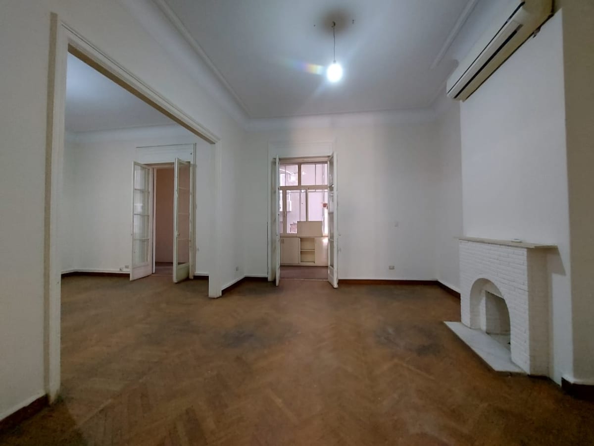 Spacious & Elegant Family Apartment in Prime Zamalek