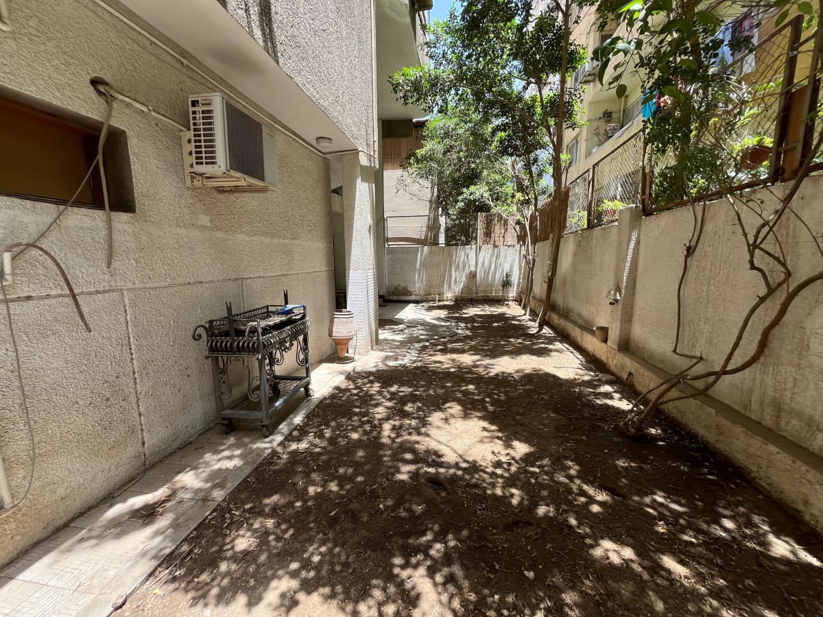Wonderful Semi Furnished Dublex Ground Floor For Rent In Maadi Degla.