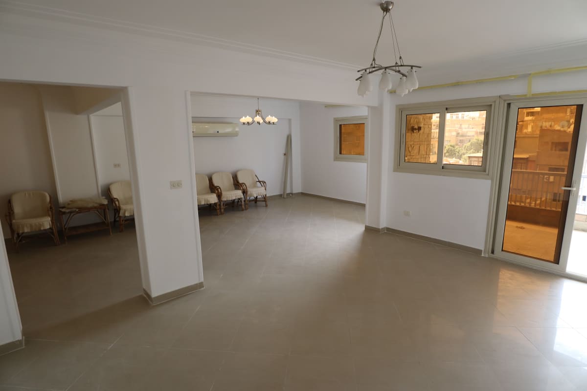 Spacious 3BR Apartment in a Quiet Zamalek Area