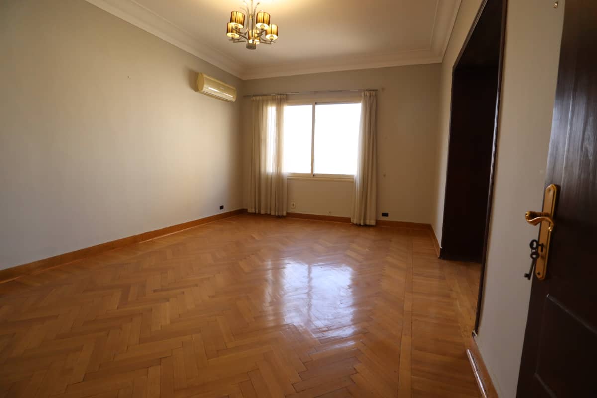 Spacious 3BR Apartment in Zamalek