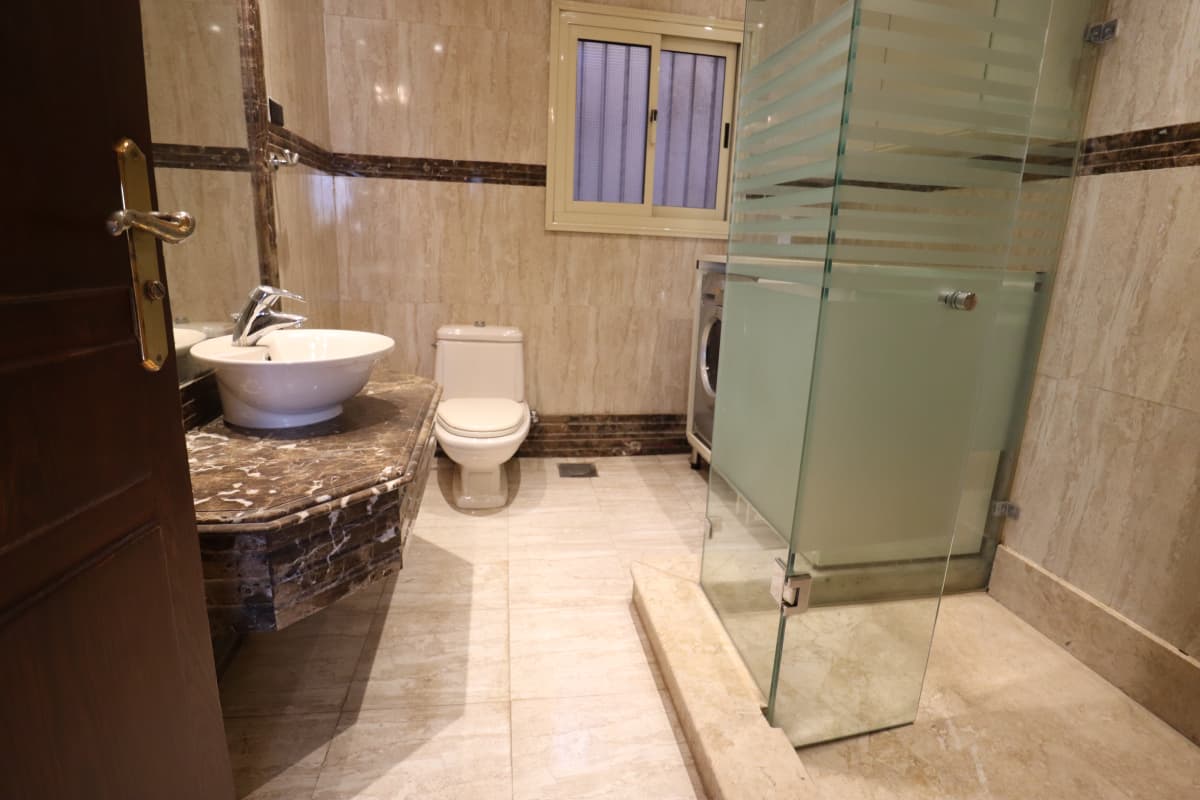 Spacious 3BR Apartment in Zamalek