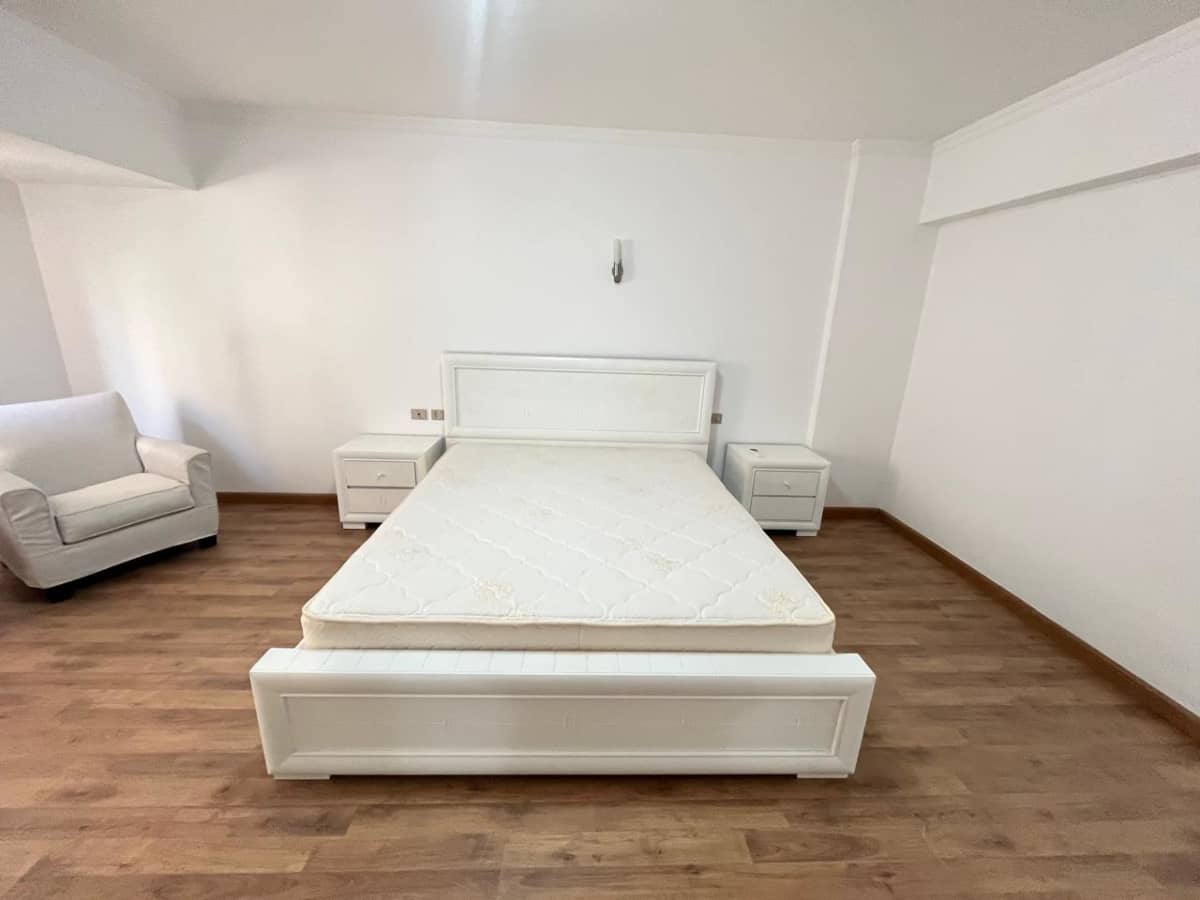 Modern 4BR Apartment in Quiet Maadi Location