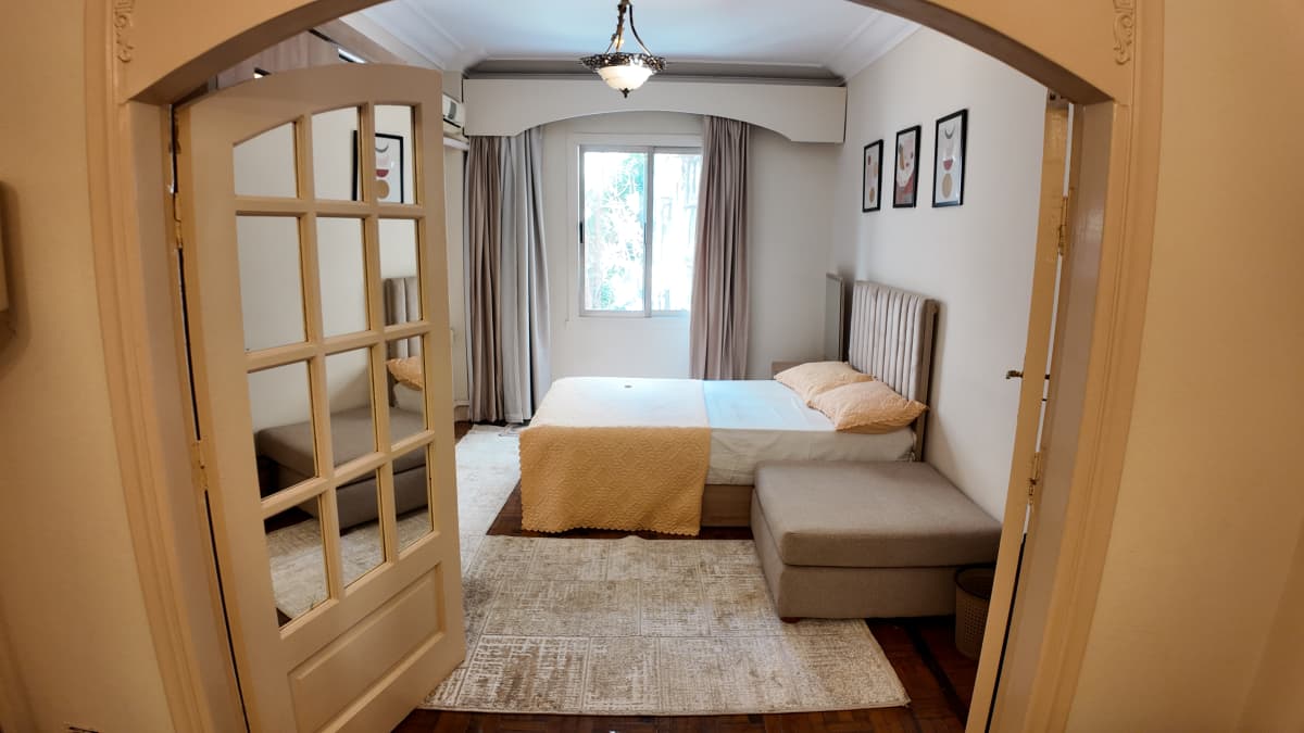 Modern Cozy 2-Bedroom Apartment in Zamalek with Balcony.