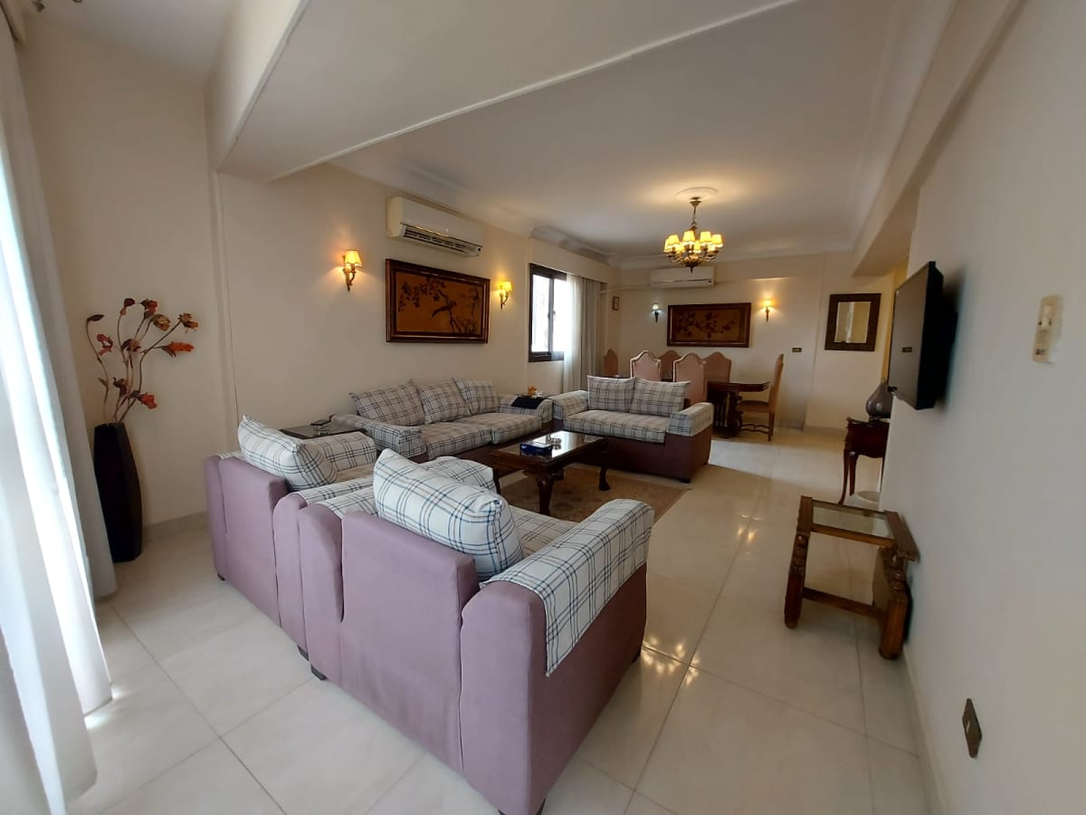 Bright & Airy 2-Bedroom Apartment in Prime Zamalek