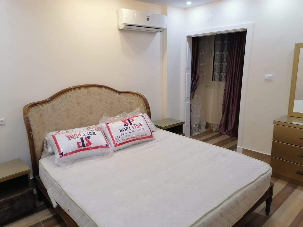 Well-Located 2BR Apartment in Zamalek