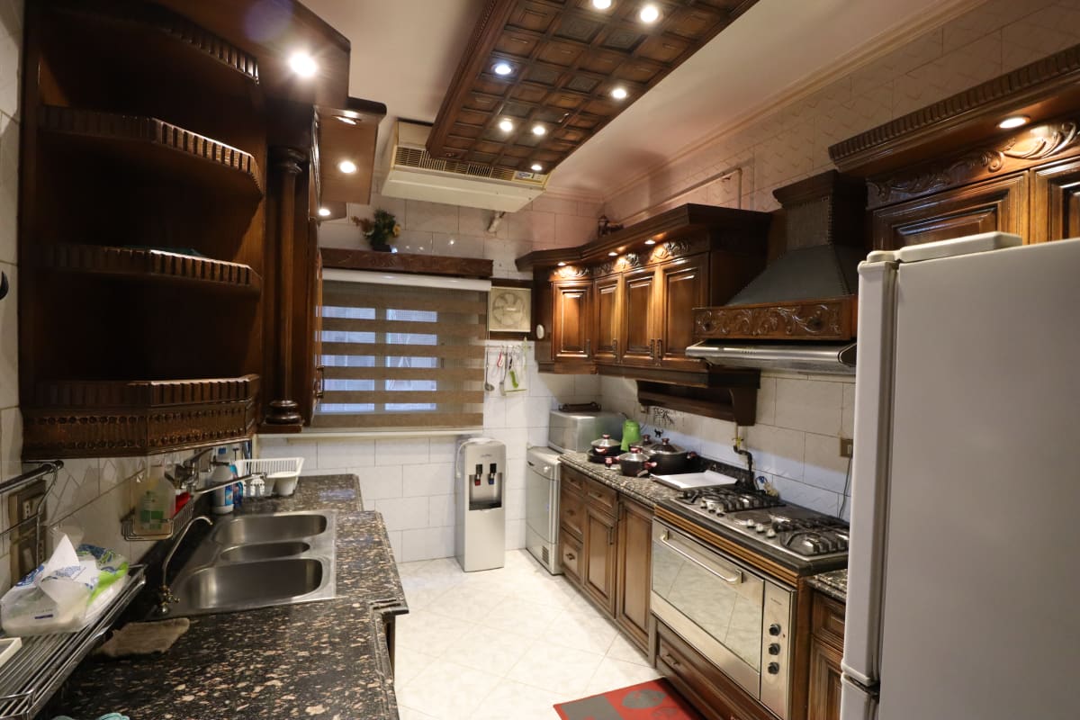 Modern 3BR Apartment Close to CAC - Bright & Spacious