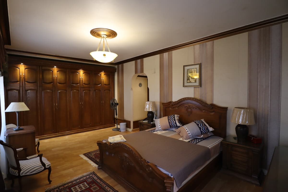 Modern 3BR Apartment Close to CAC - Bright & Spacious