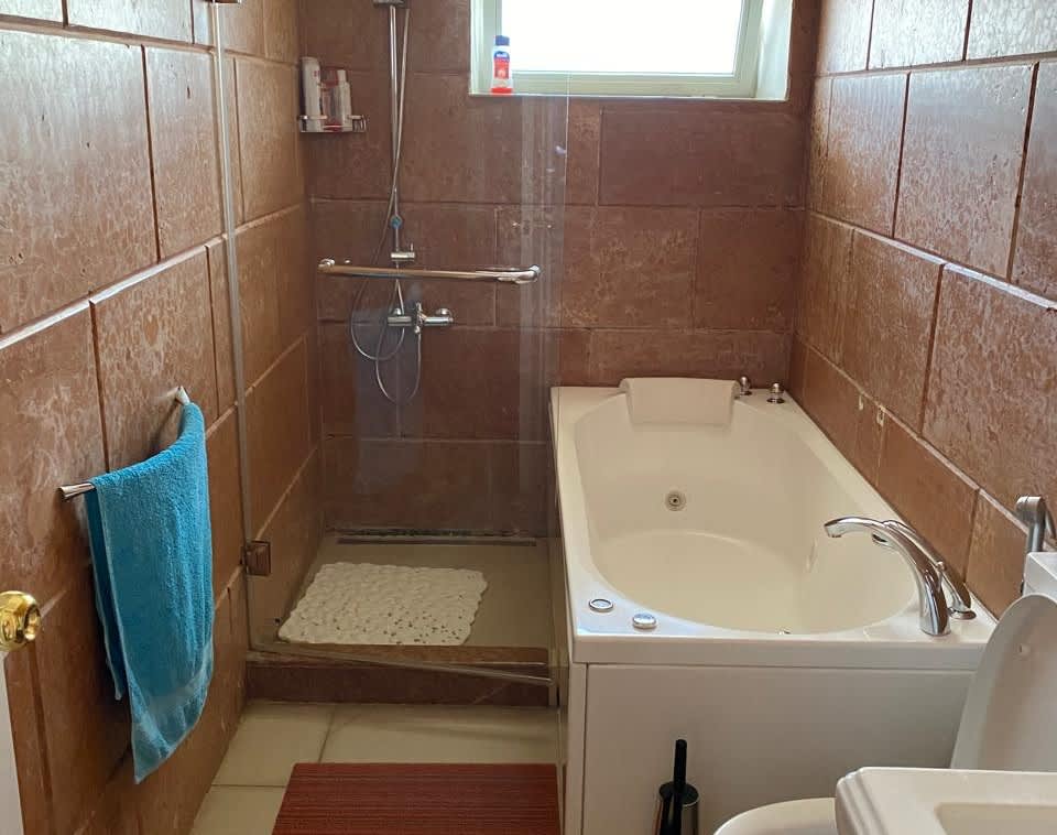 Spacious 3BR Home with Natural Light In Zamalek