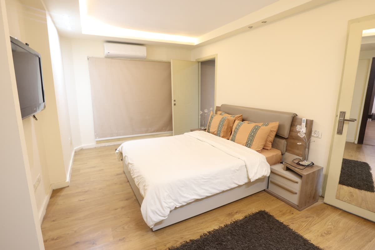 Refined Zamalek Apartment with Elegant Reception