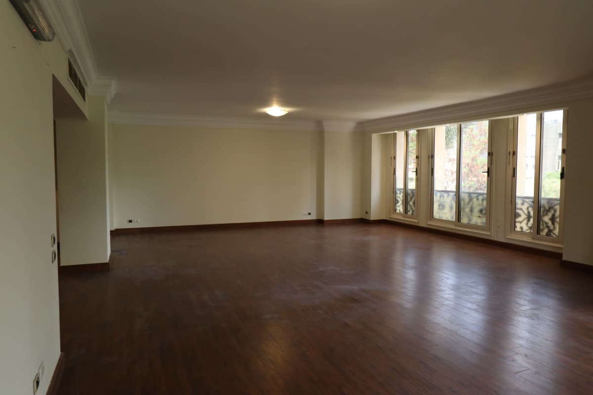 Spacious Apartment in Maadi - 5 Bedrooms & Modern Layout