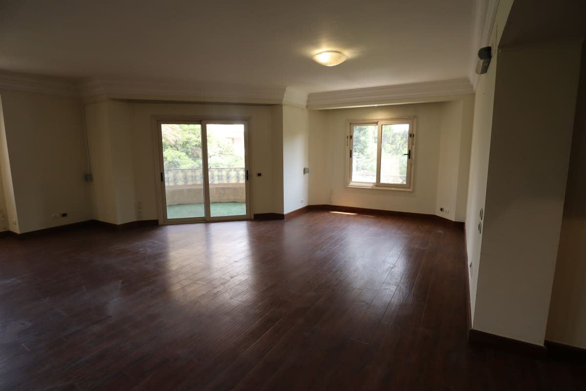 Spacious Apartment in Maadi - 5 Bedrooms & Modern Layout