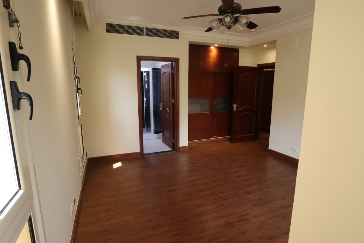 Spacious Apartment in Maadi - 5 Bedrooms & Modern Layout