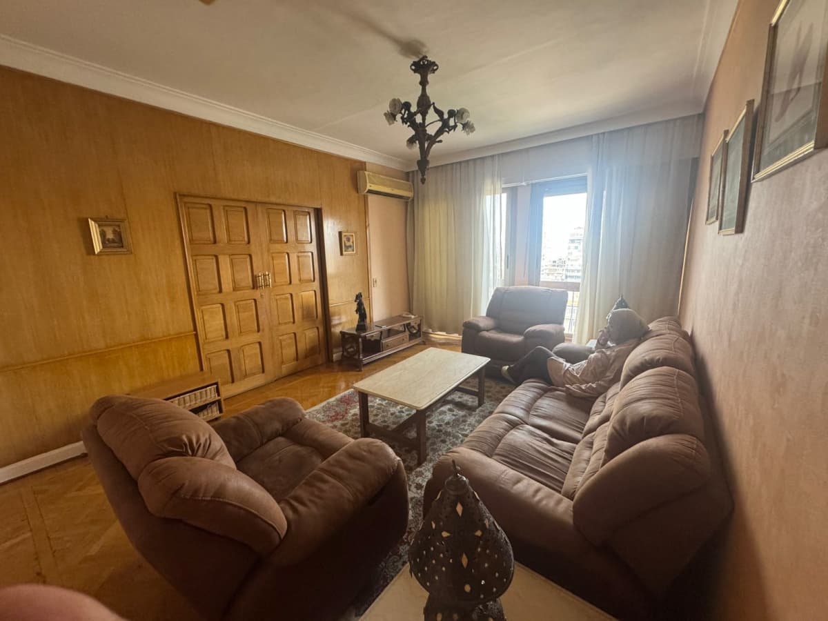 Spacious 3BR Family Apartment in Zamalek