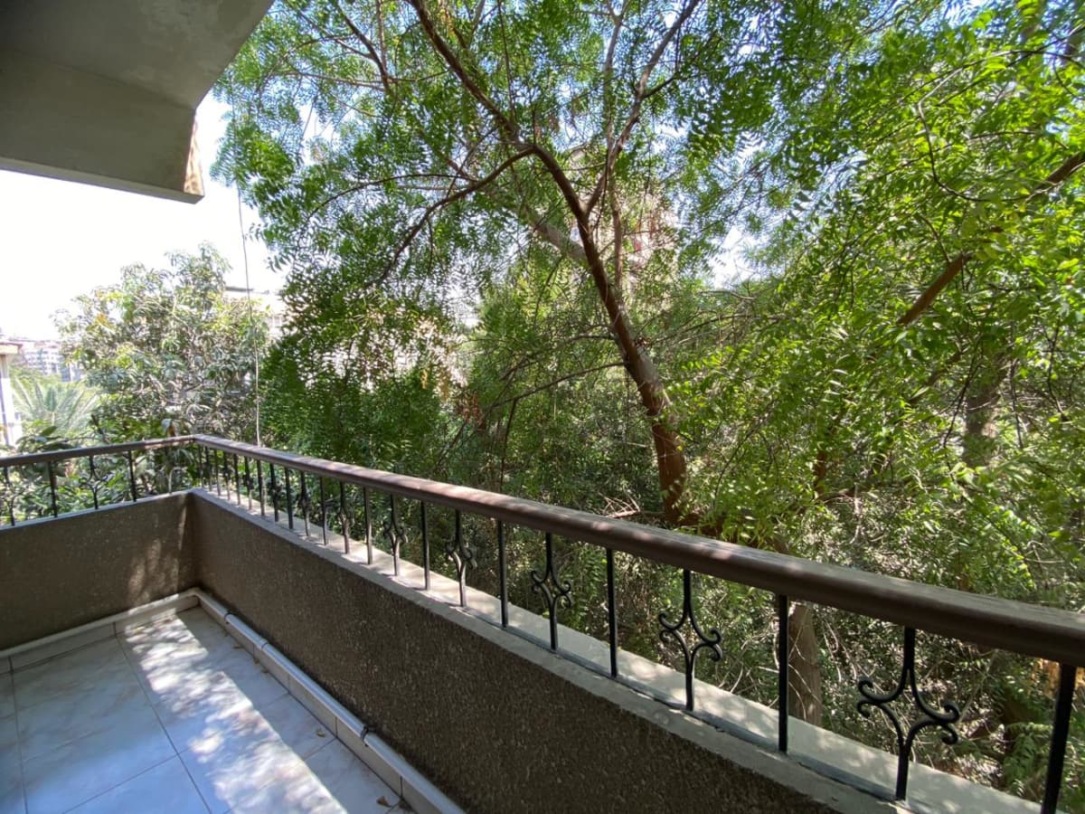 Beautiful Penthouse with Private Rooftop Green Space in Degla Maadi.