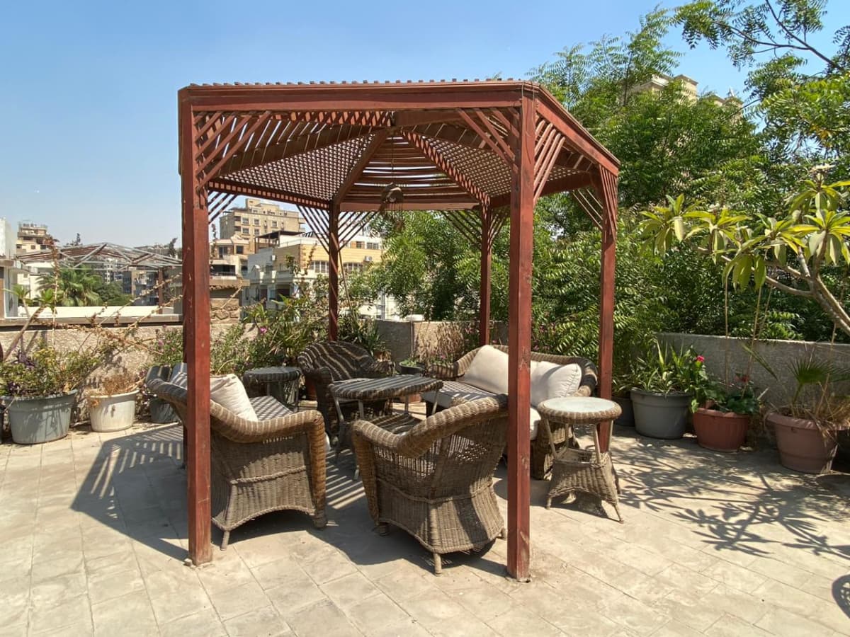 Beautiful Penthouse with Private Rooftop Green Space in Degla Maadi.