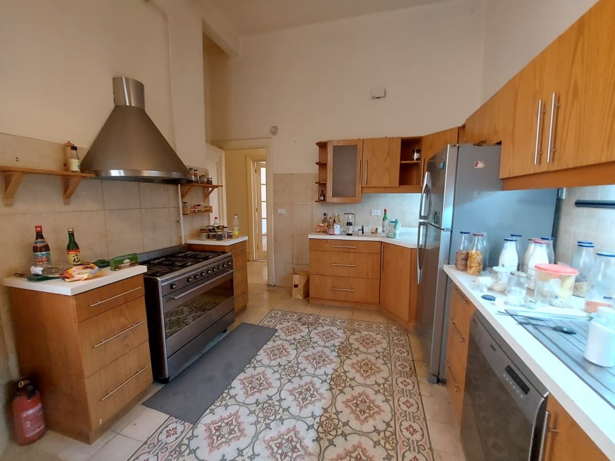 Spacious Apartment in Peaceful Location In Zamlaek