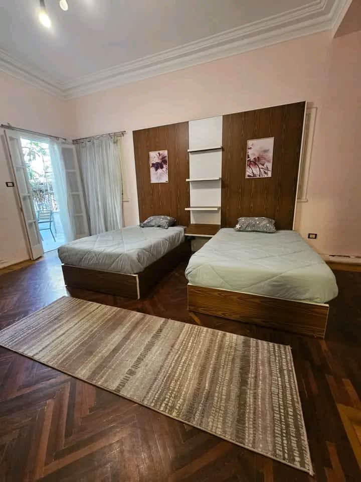 Luxury Ground Floor Apartment, Fully Furnished & Perfectly Located. 
