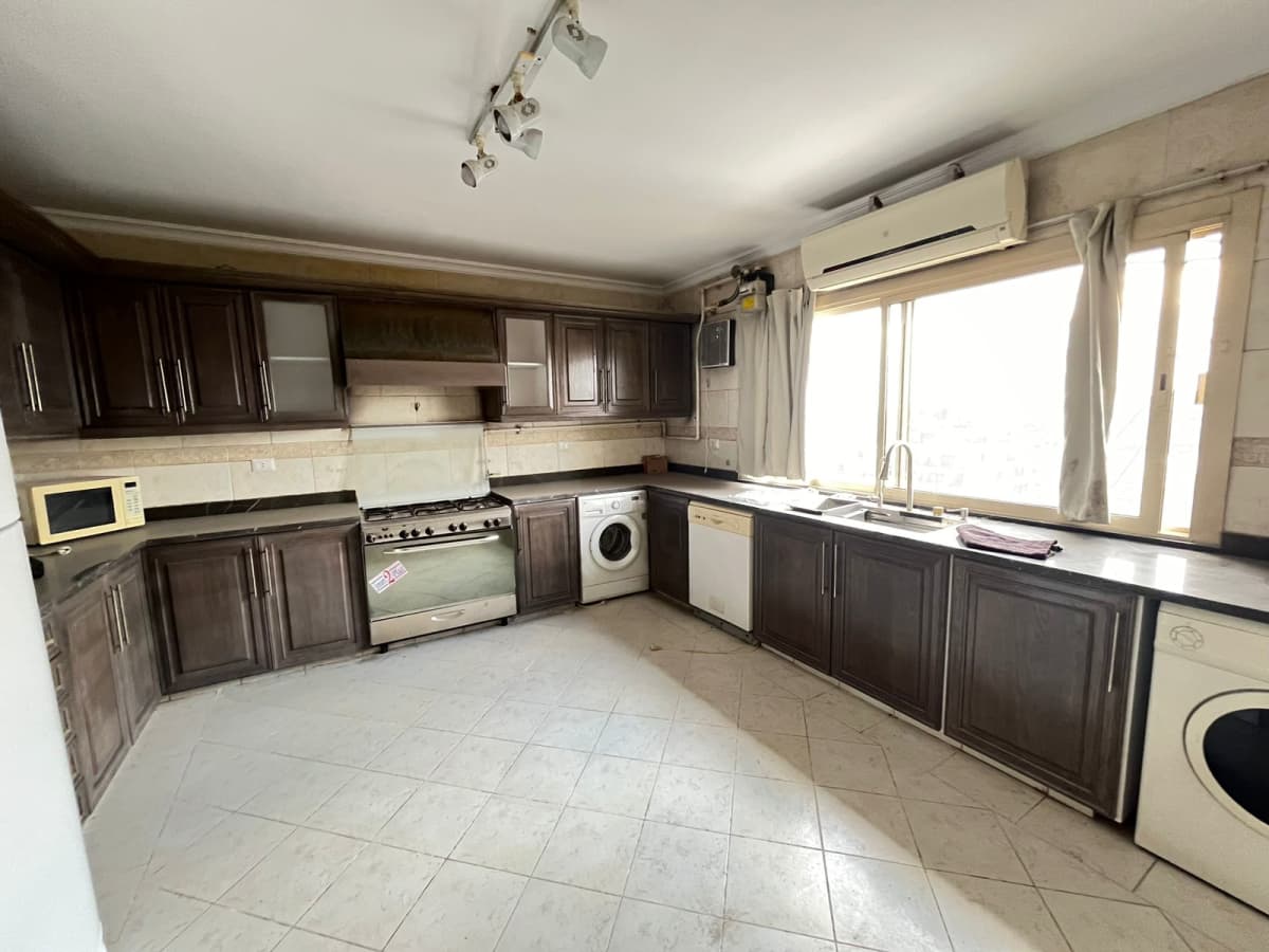Spacious 300 sqm Apartment in Maadi - 4 Bedrooms & Green Views