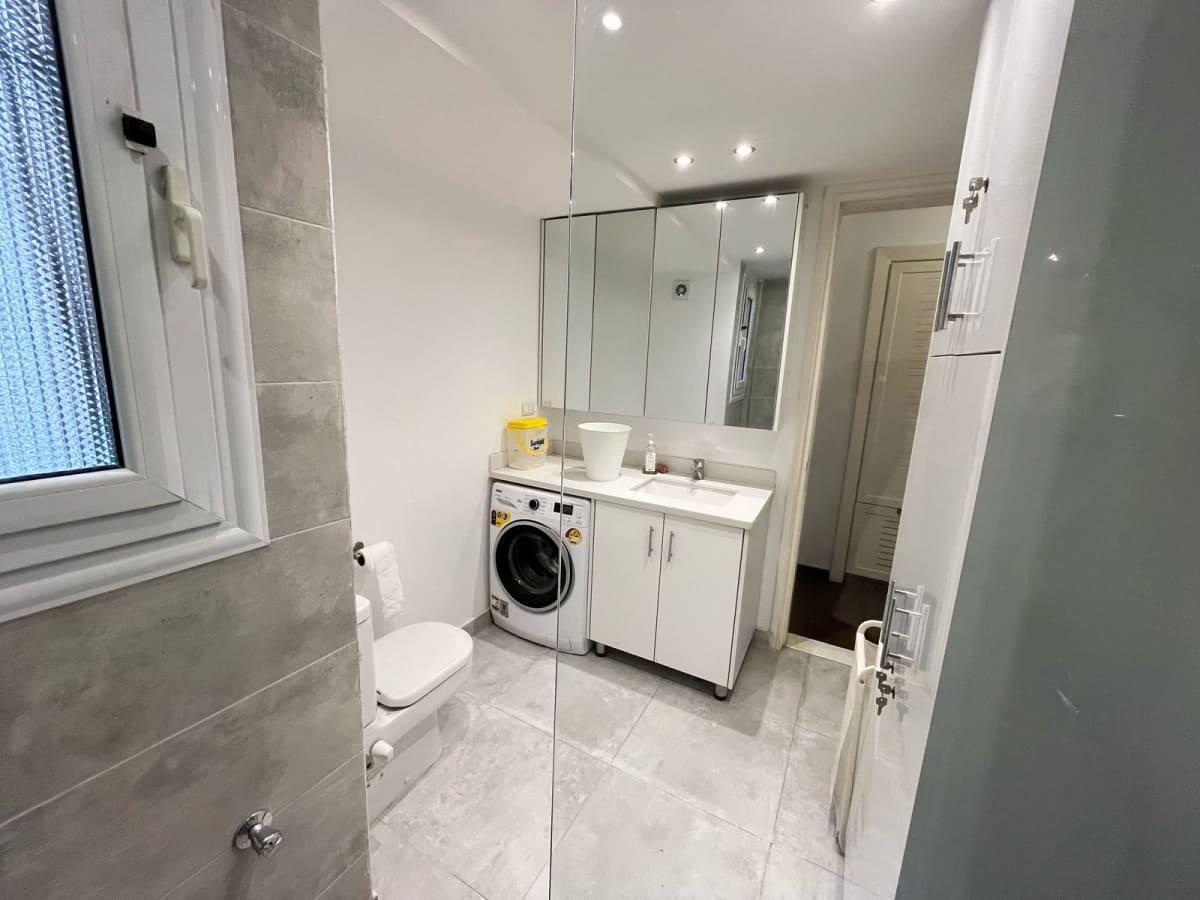 Modern 2BR Furnished Apartment in a Prime Location