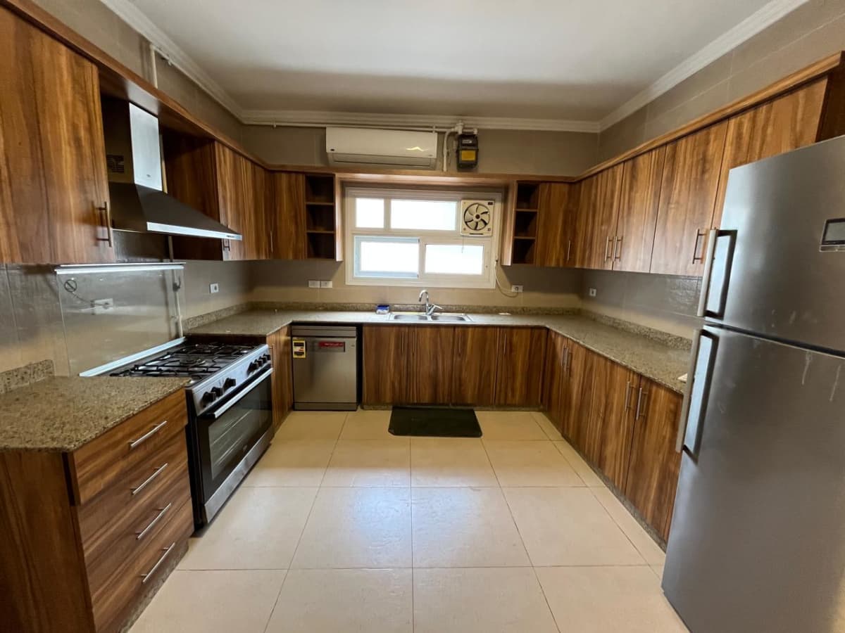 Spacious 7 Bedroom Villa in Maadi 850 M2